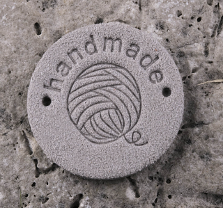 HAND MADE klubko ø25mm světe šedá - skladem 8ks 